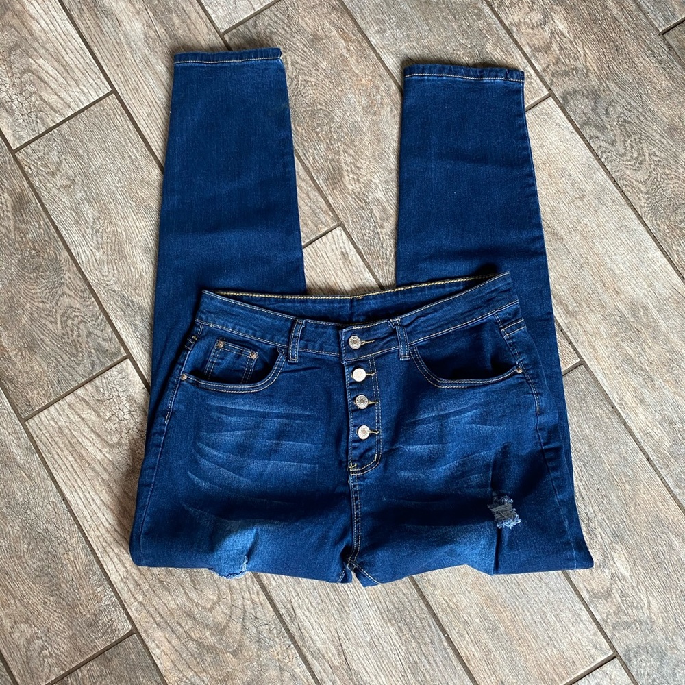 Distressed Jeans - Picture 3 of 5